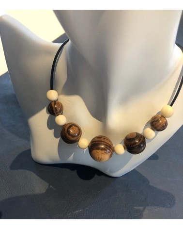 Collier perles Zebrano / Os / 01