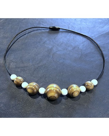 Collier perles Sumac  /Os  / 04