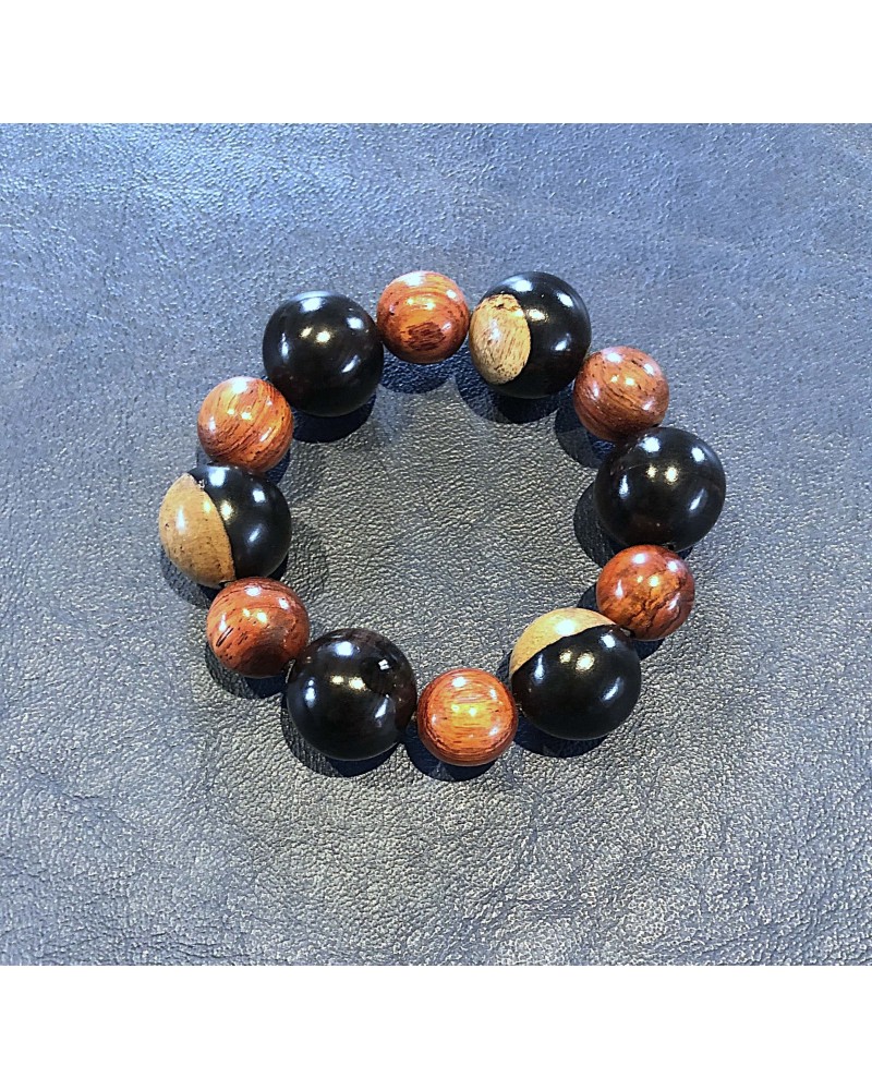 Bracelet perles Grenadille / Sang dragon  / 02