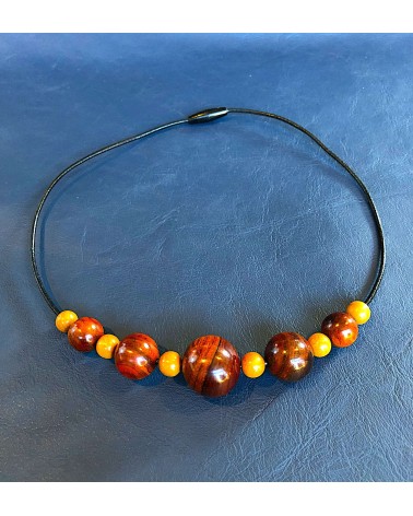 Collier perles Sang dragon / Peroba / 08