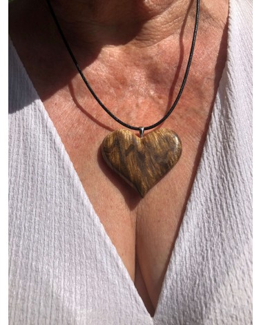 Collier Pendentif COEUR  TAMARIN  Loupe / 03