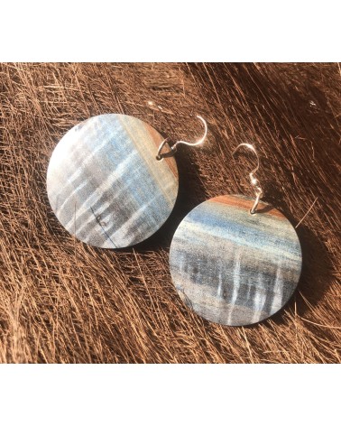 Boucles d'oreille forme lentille en Marronnier ondé / 02