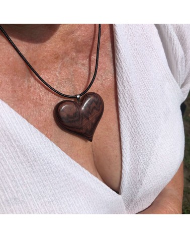 Collier Pendentif COEUR en BOIS DE VIOLETTE/ 06