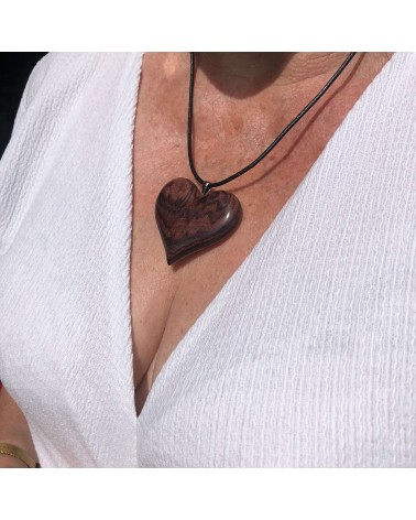 Collier Pendentif COEUR en BOIS DE VIOLETTE/ 06