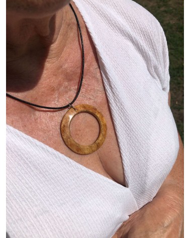 Collier Pendentif LOUPE D'AMBOINE (broussin) / 10 Collier Pendentif LOUPE D'AMBOINE (broussin) / 10