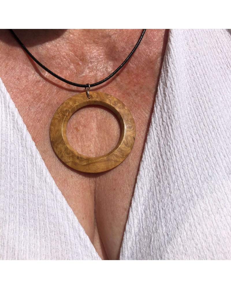 Pendentif LOUPE D'AMBOINE (broussin) / 11 Pendentif LOUPE D'AMBOINE (broussin) / 11