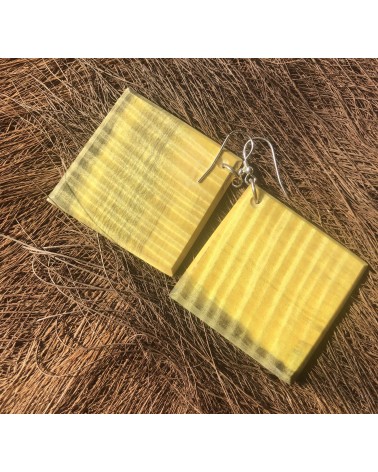 Boucles d'oreille Carré en MARRONNIER ONDÉ stabilisé jaune  / 28