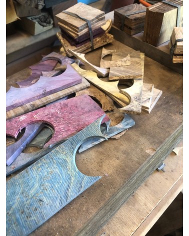 Matière première / plaquettes d'essences stabilisées en couleur