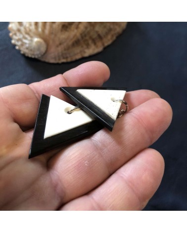 Boucles d'oreille triangle en ÉBÈNE-OS / 33